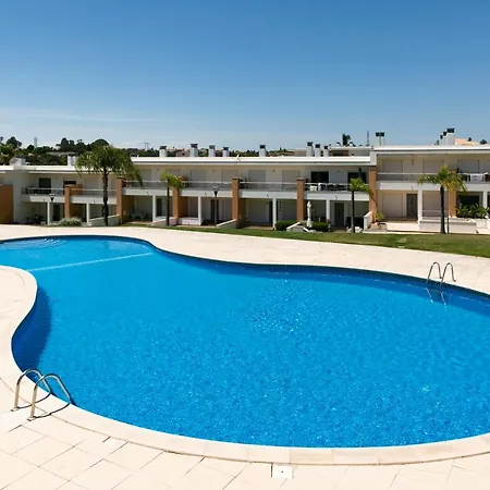 Apartamento Sunny Facing The Swimming Pool Fontainhas (Faro)