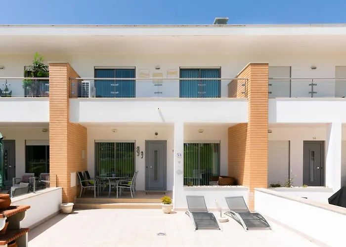 Facing The Pool By Algarve Dream Holidays Fontainhas (Faro)