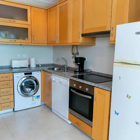 Sunny Villa Facing The Pool * Fontainhas (Faro)